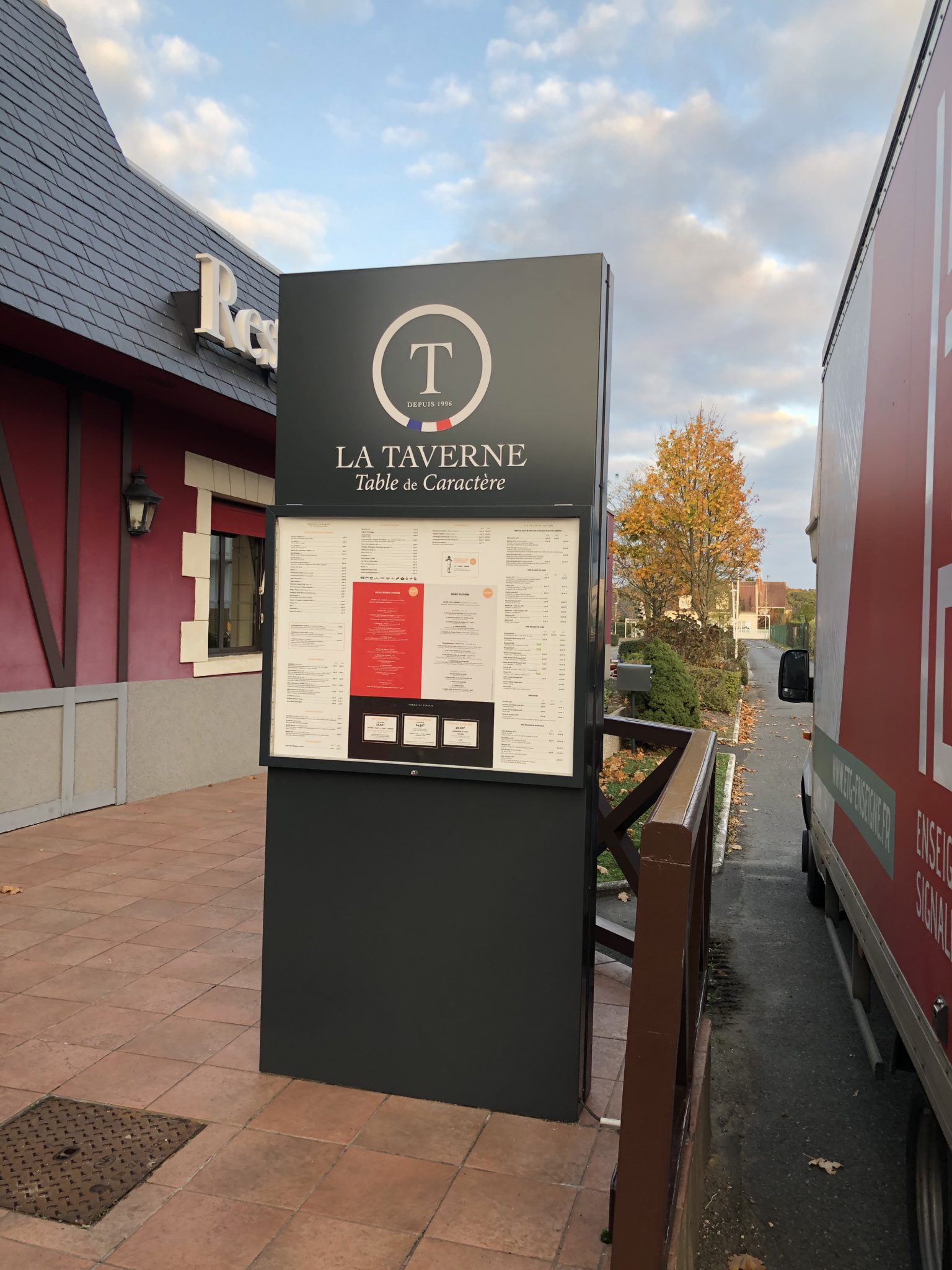 La Taverne - Chambray Les Tours